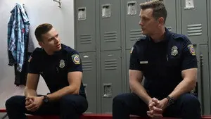 911 служба спасения 1 сезон 2 серия — кадр